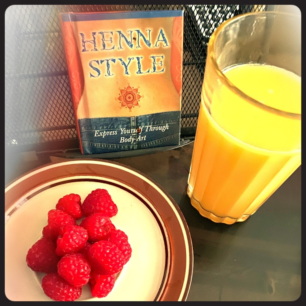Henna Styles book